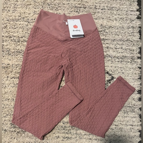 Boom Booty Leggings MEDIUM - Picture 2 of 4